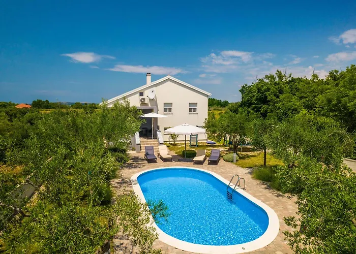 House Ana Villa *