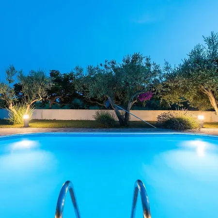 Villa House Ana