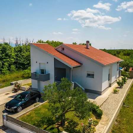 House Ana Villa